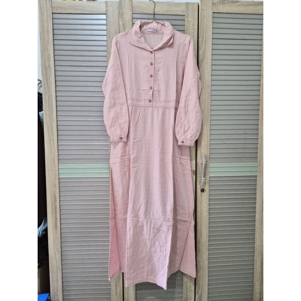 Dress Exit