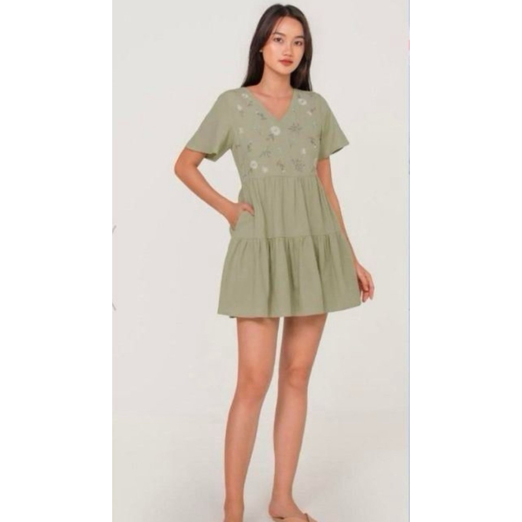 Fayth Dress Embordired Rosewood Sage