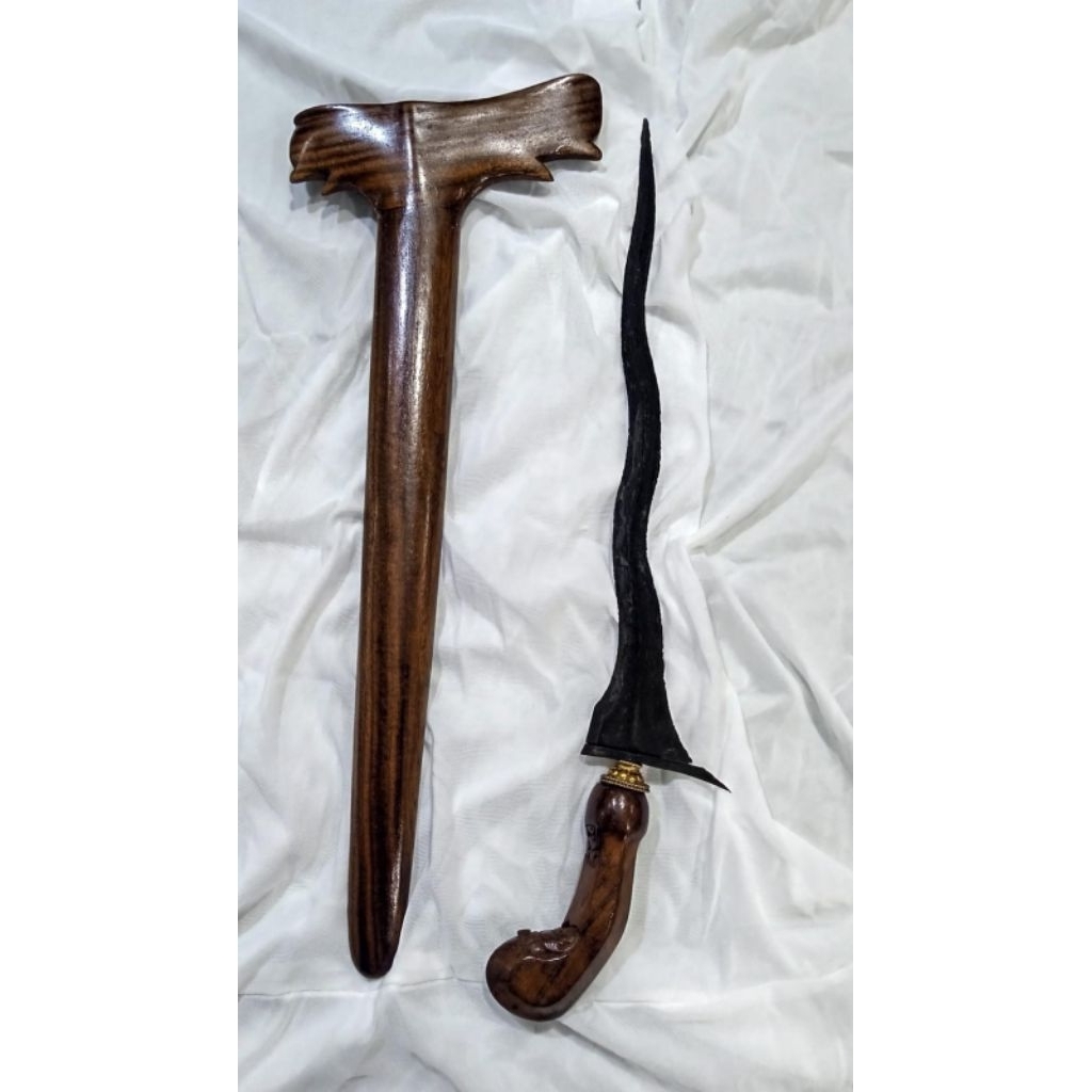 Keris Sepuh Pulanggeni Luk 5 Pamor Keleng Tangguh Majapahit - Keris Majapahit