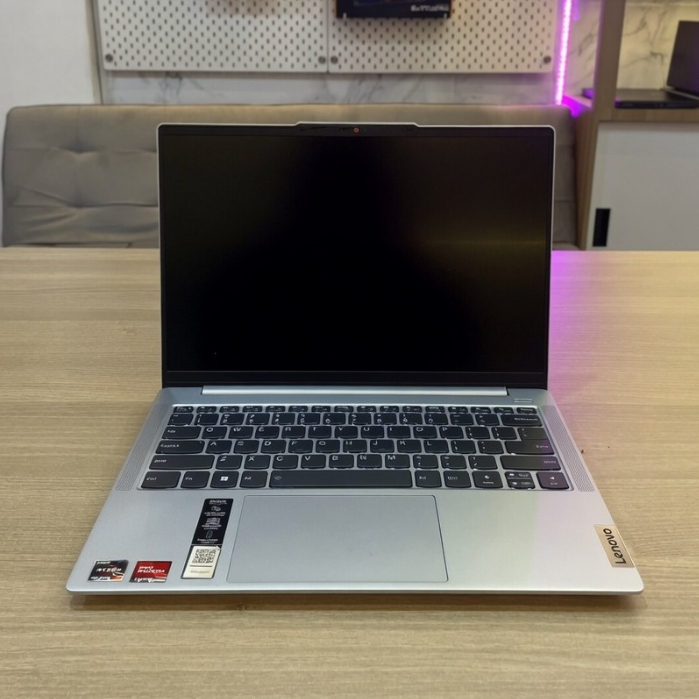 Laptop LENOVO Ideapad Slim 5, Amd ryzen 7 7730 (16/512)