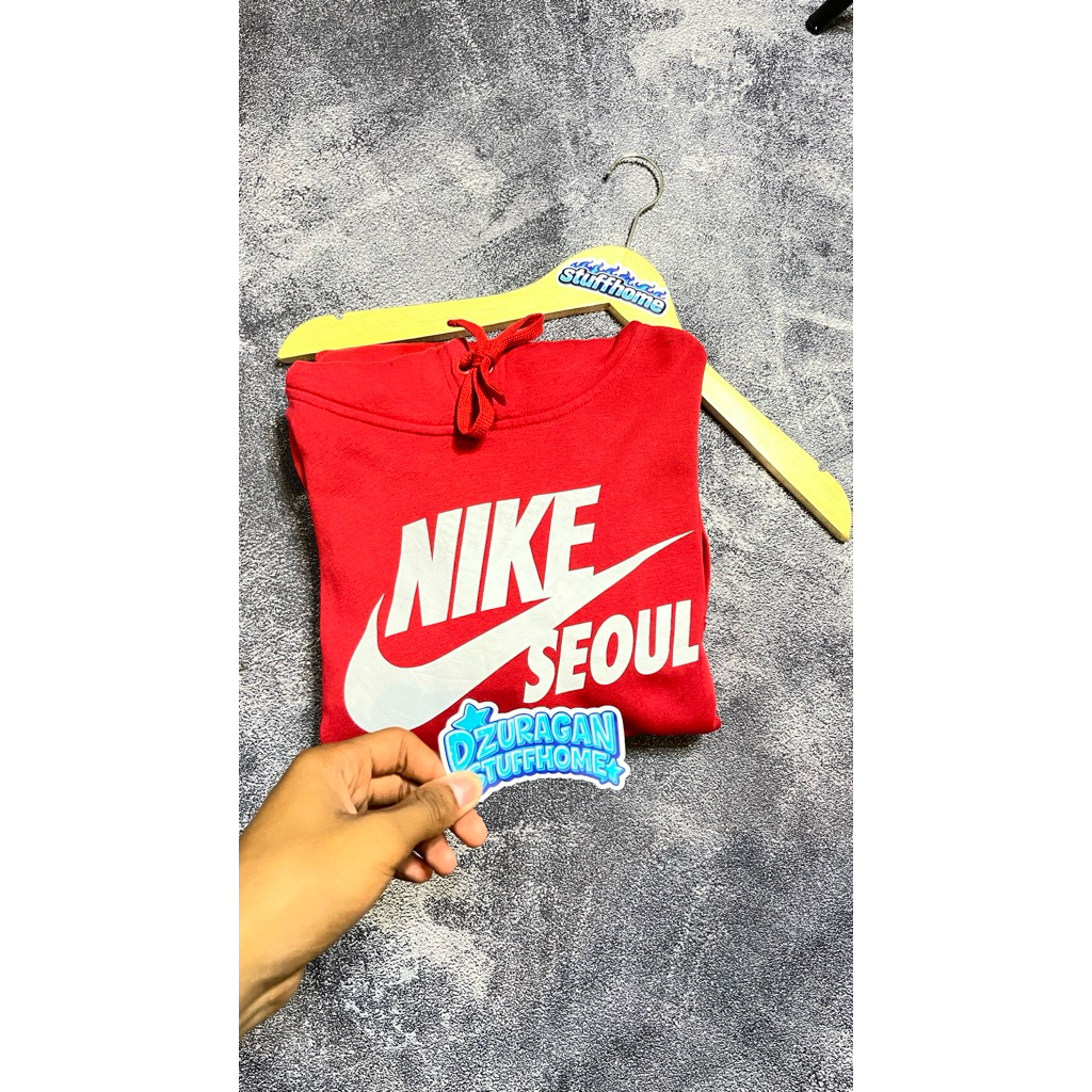 hoodie nike merah
