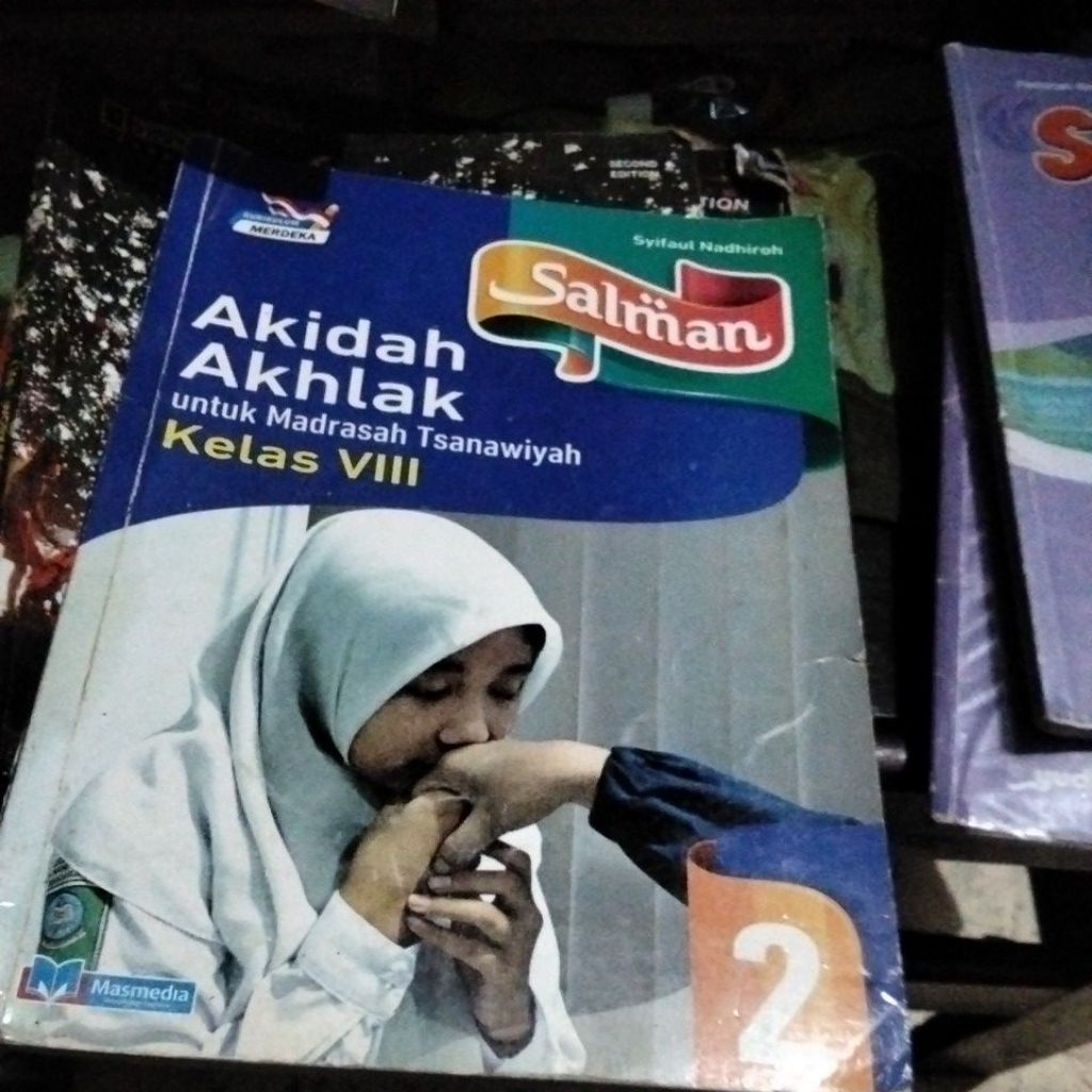 Buku Salman akidah akhlak 2 SMP kurikulum merdeka masmedia