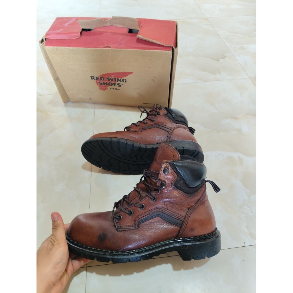 SEPATU SAFETY REDWING No. 41 / 7 tipe 3526 second
