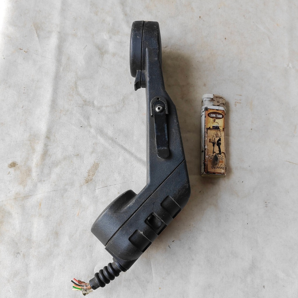 Pajangan Vintage Handset Gagang Telepon Militer Racal Acoustics England