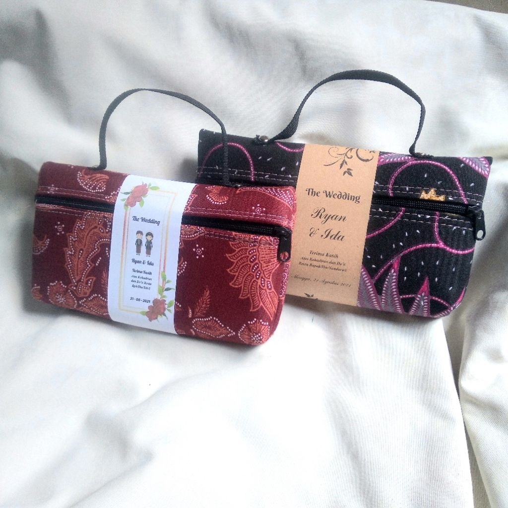 Souvenir pernikahan dompet batik khas jogja