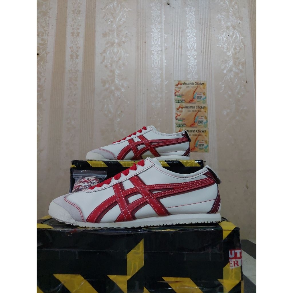 Sepatu Sneaker Pria Wanita Onitsuka Tiger