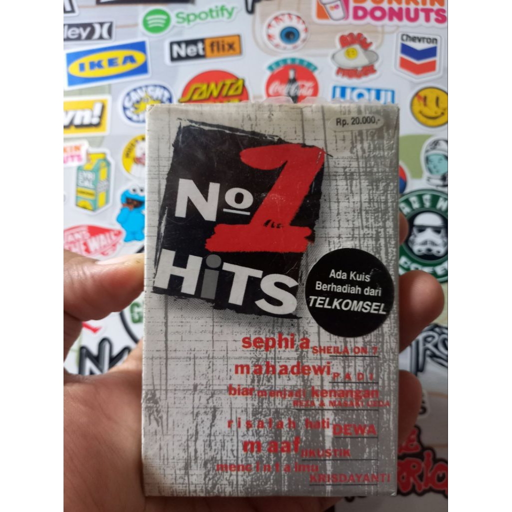 Kaset Kompilasi No 1 Hits
