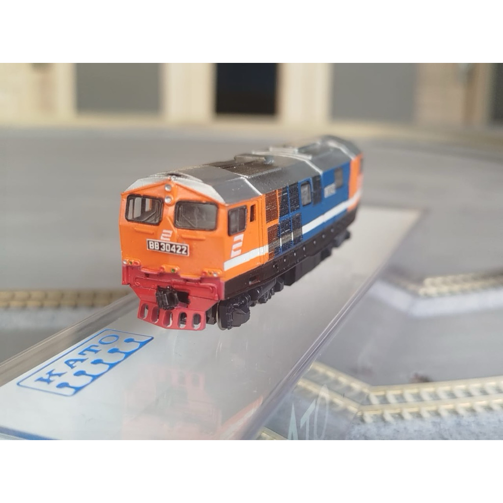 Lokomotif BB 304 RnB N scale