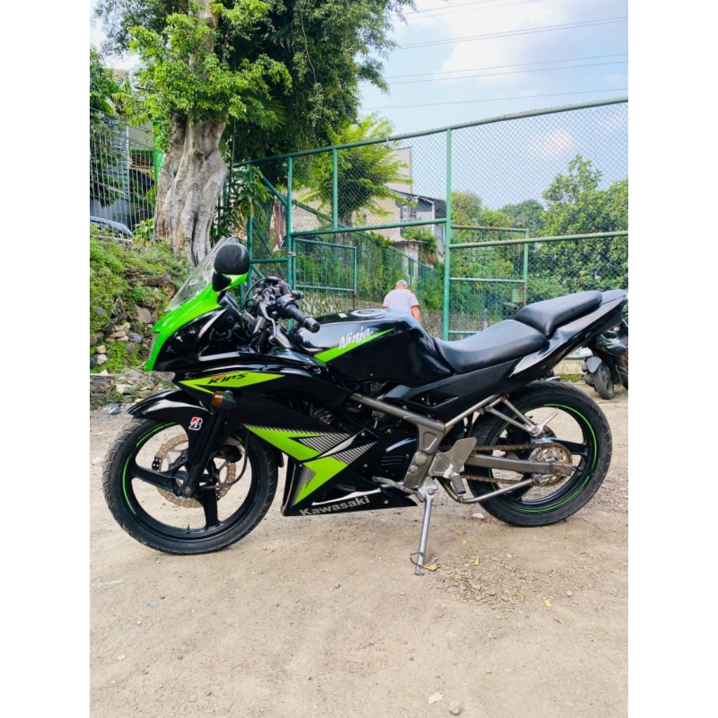 Kawasaki ninja RR 150cc super kips 2014