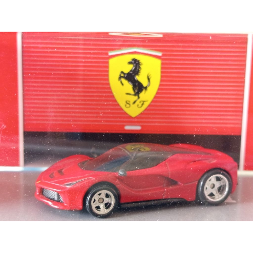 Hotwheels Ferrari LaFerrari Red Custom