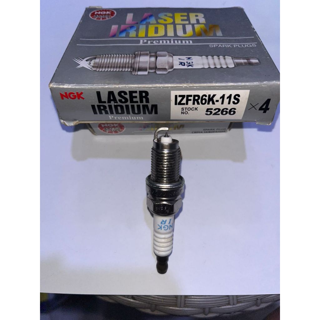 Busi Honda Civic IZFR6K11S