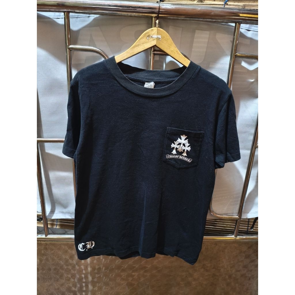 THREE CROSS SPINE TIRE TRACK CHROME HEARTS TEE