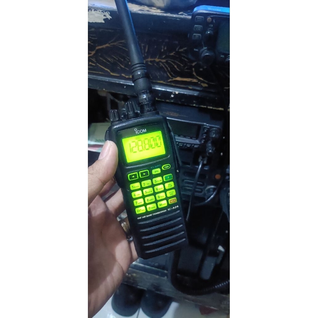 ICOM IC A24