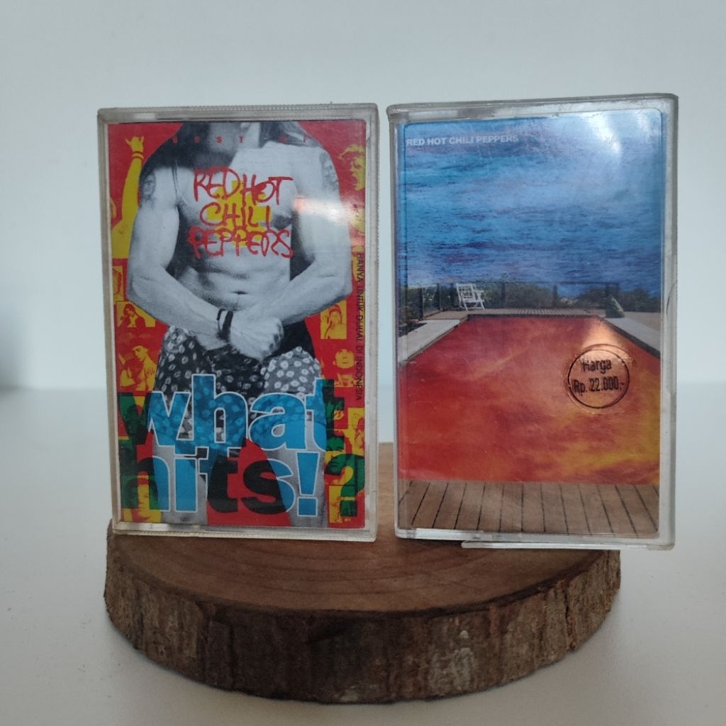 kaset pita Red hot chili peppers paket