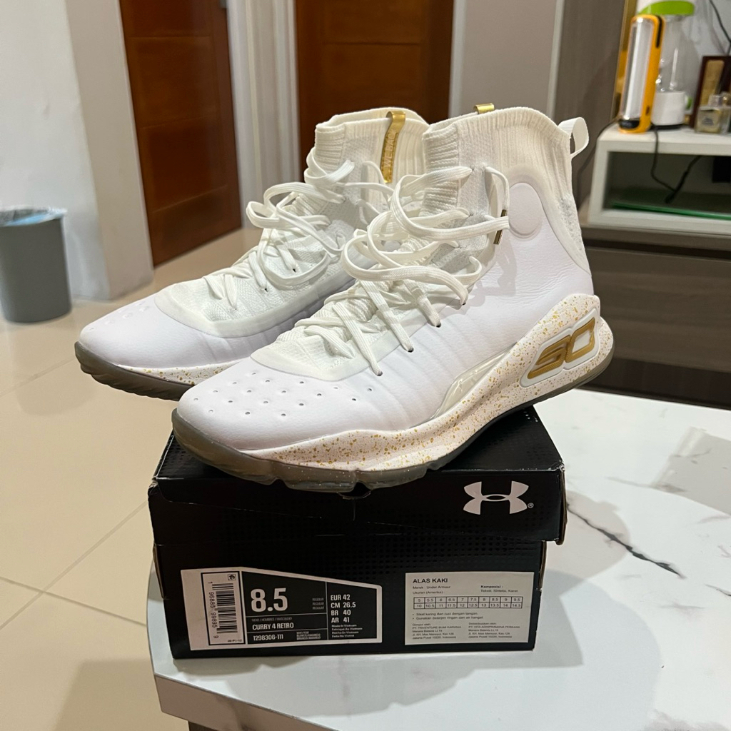 UA CURRY 4 RETRO