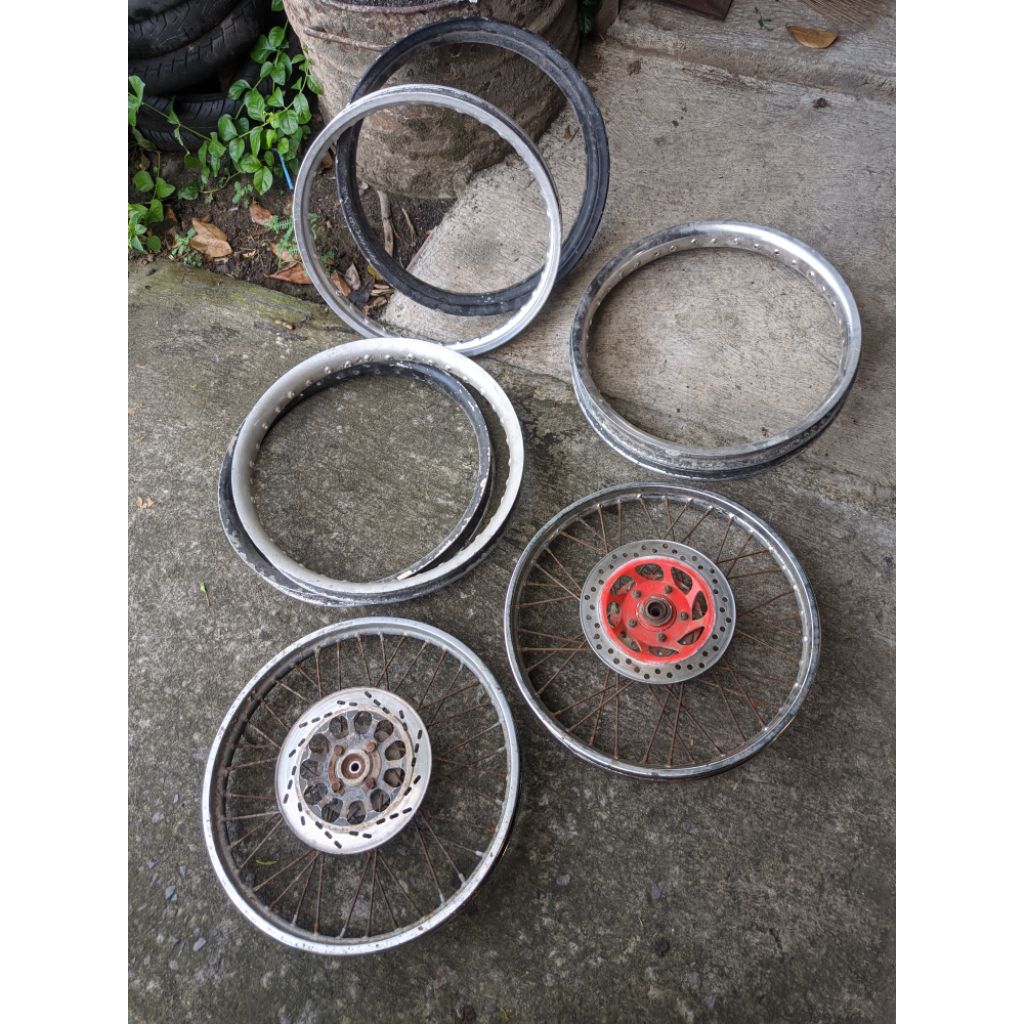 sepasang velg R18 racing Merk TDR & TK racing UK1.4+16 standar lingkaran