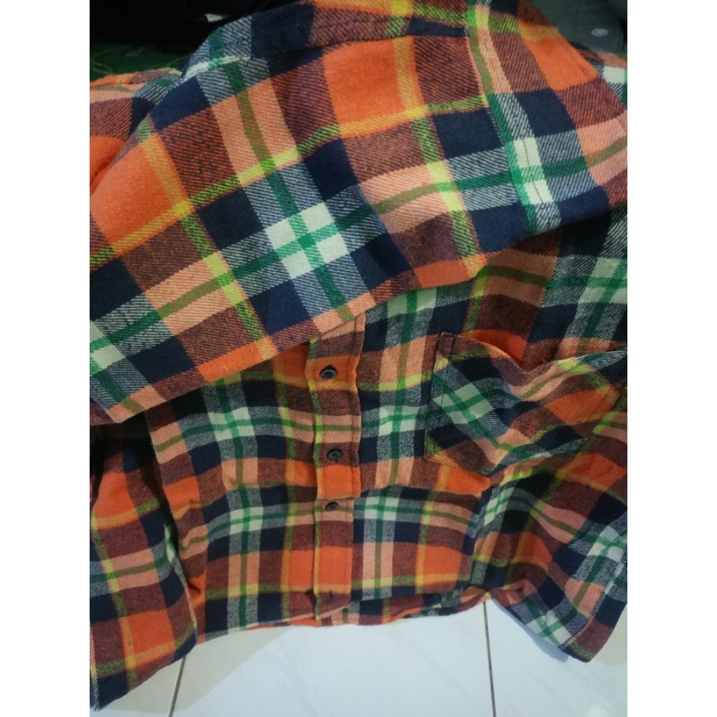 PRELOVED Kemeja Flanel pria
