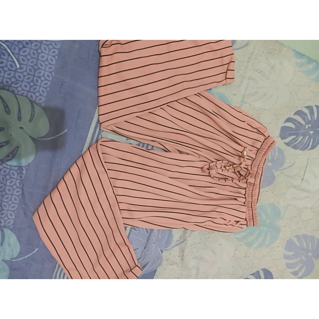 preloved pribadi celana garis-garis