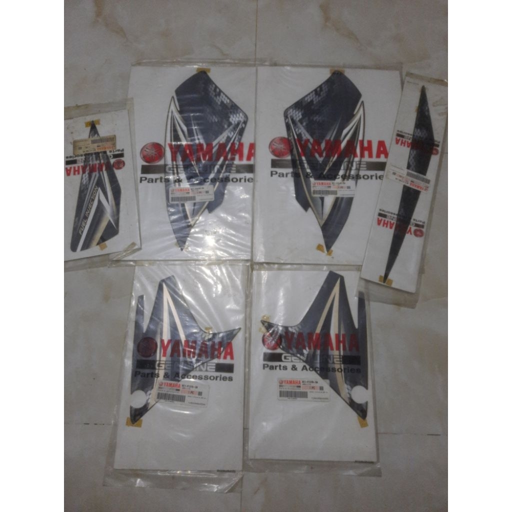 Striping Stiker Yamaha Vixion Old 2009 Hitam Original YGP