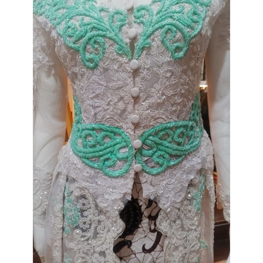 kebaya akad payet jepang