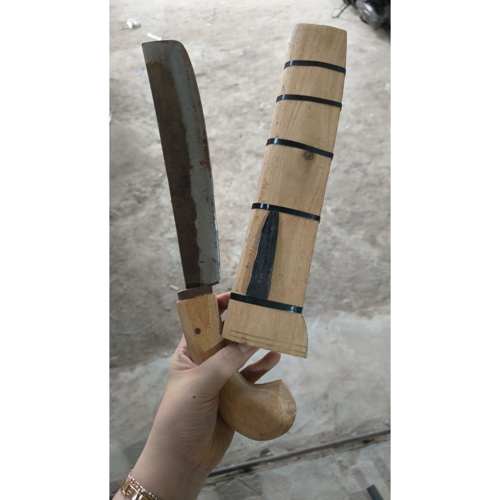 Golok pattimura dhemay C (barang reject) harap baca caption