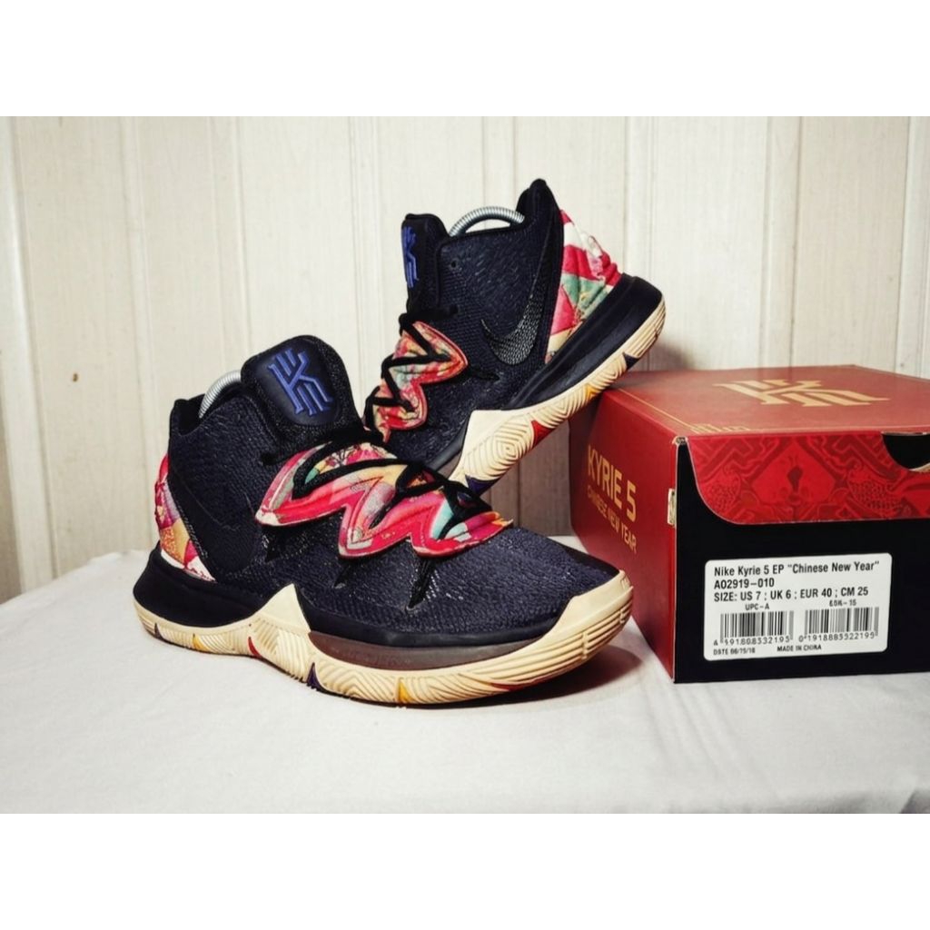 Sepatu Nike Kyrie 5 EP CNY