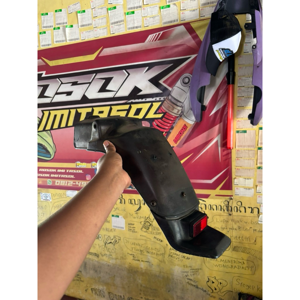 spakbor slebor belakang gl max gl pro original cepotan montor set kepetan