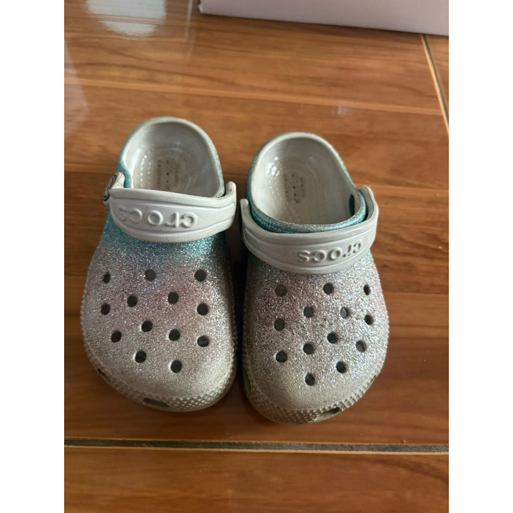 crocs original preloved