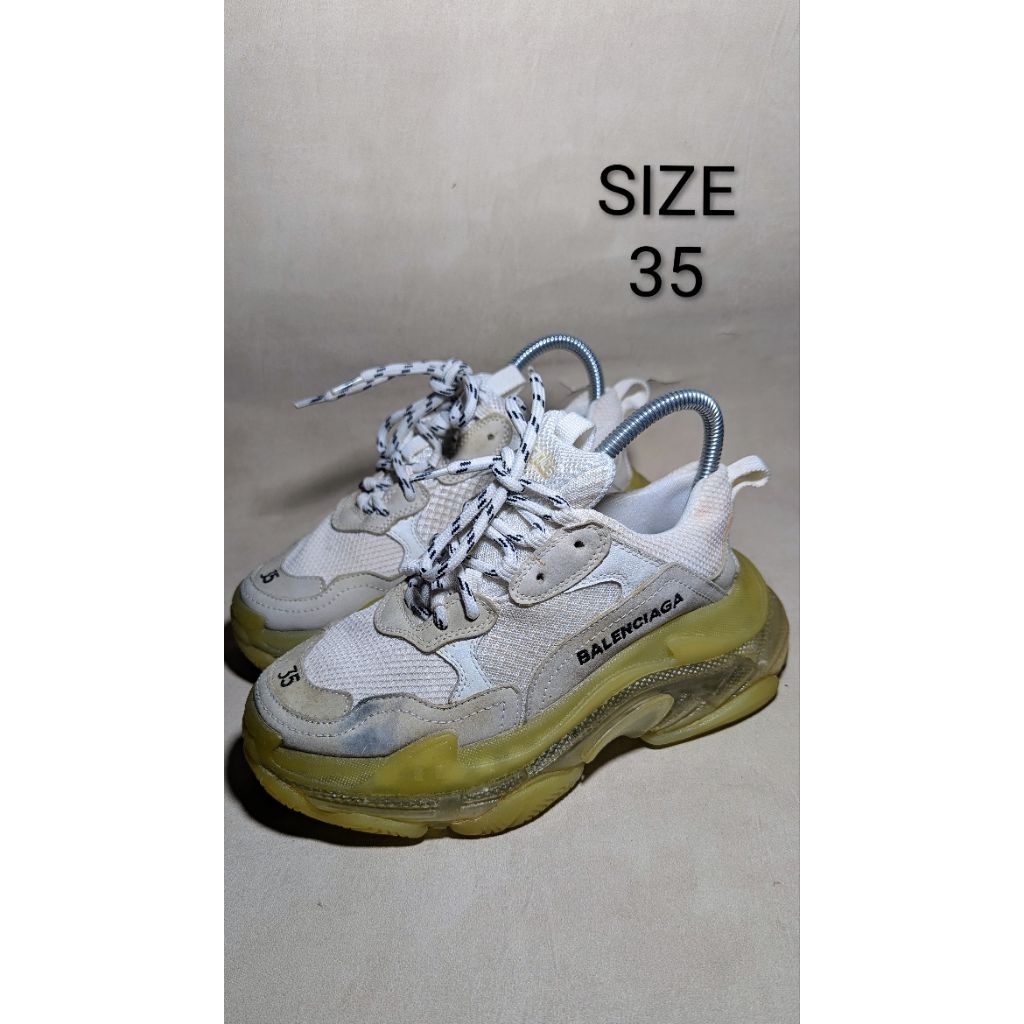 SEPATU PRELOVED BALENCIAGA TRIPLE S SNEAKER CLEAR SOLE BEIGE SIZE 35