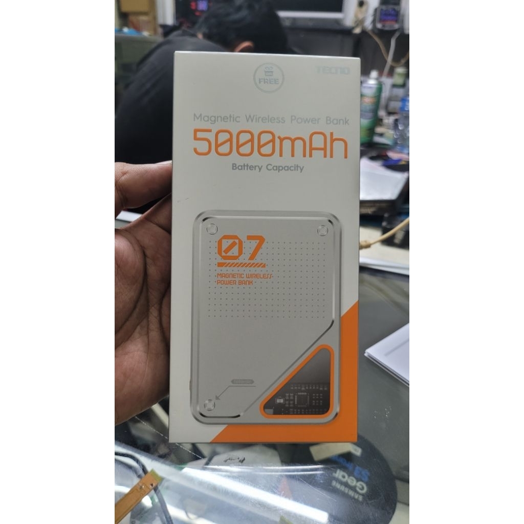 tecno magnetic wireles powerbank