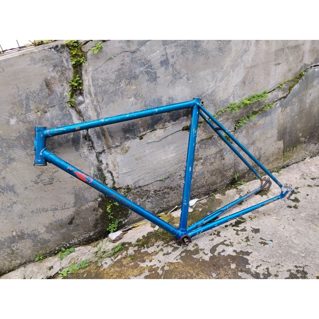 Frame Sepeda Balap Jadul Bajul Ban 27" Merk Emblem Nempel AKISU SERI M676xxx Size 53