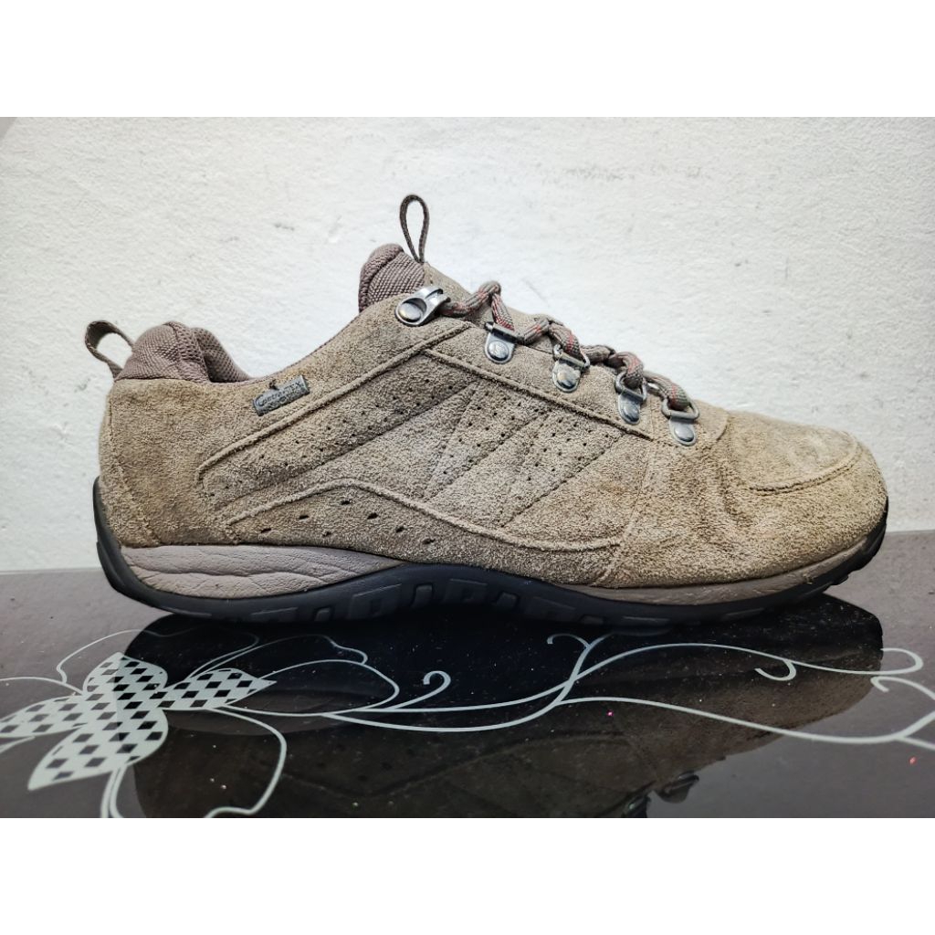 Sepatu Second Ori - Outdoor Redface Size 42