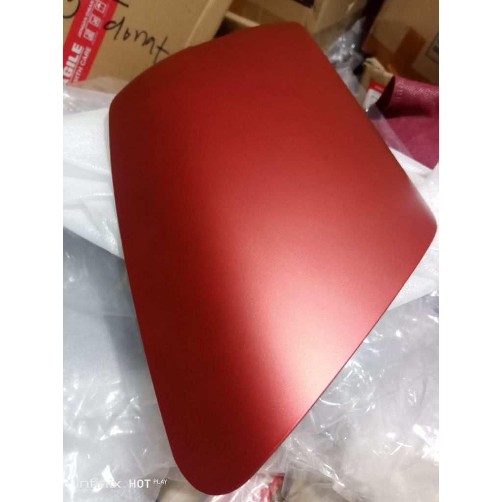 tutup laci scoopy 2025 bagian  luar merah dof