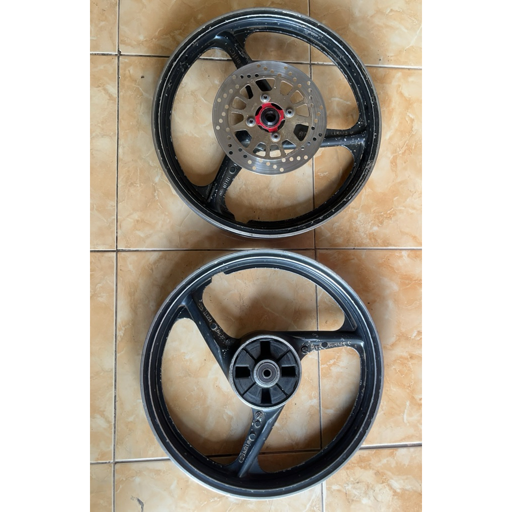 VELG DEPAN+BELAKANG ORIGINAL YAMAHA ENKEI VEGA ZR / FIZ R