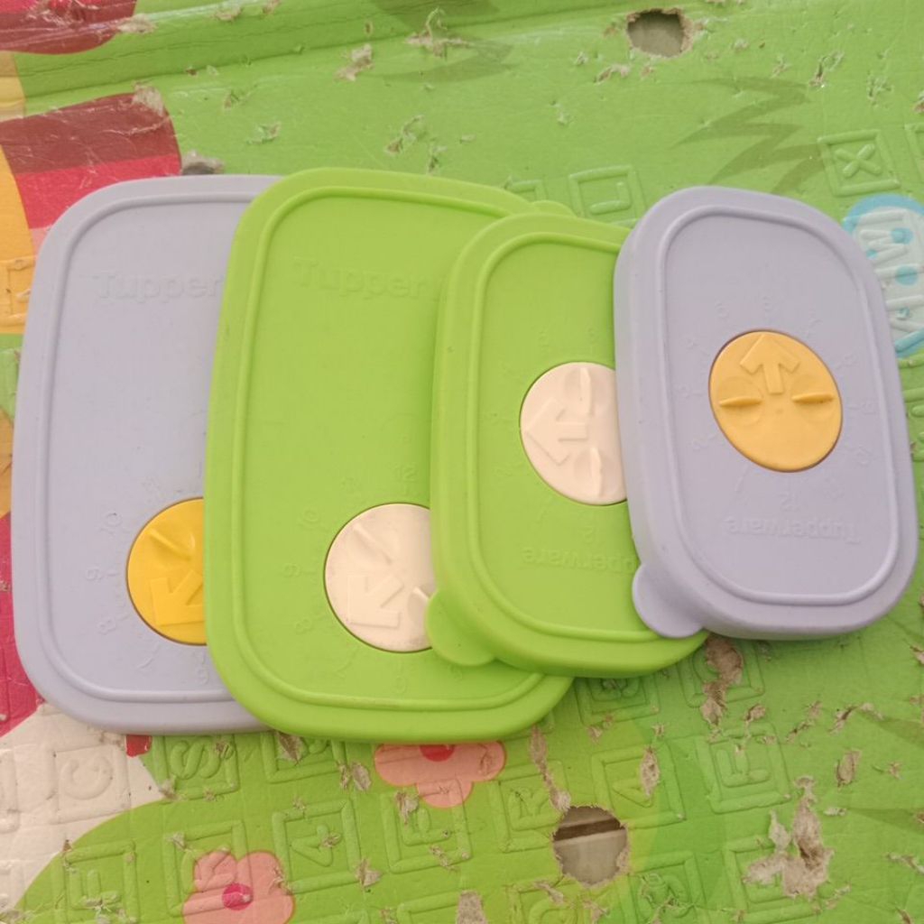 PERTUTUPAN SECOND FREZER WITH DIAL TUPPERWARE