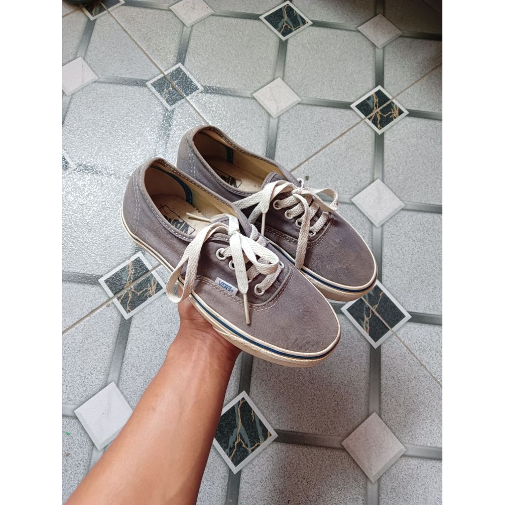 Sepatu Vans Authentic Pewter Grey (Bekas)
