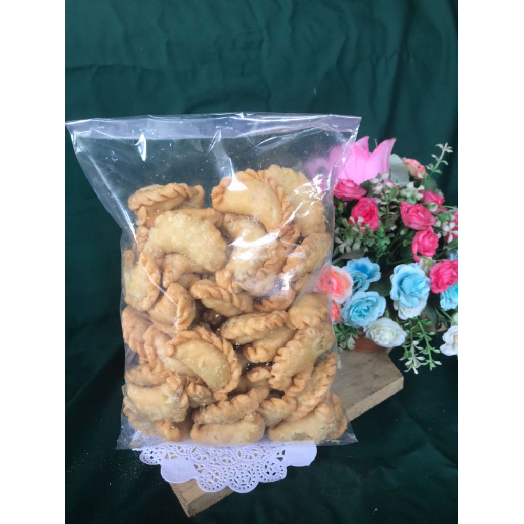 pastel kering abon