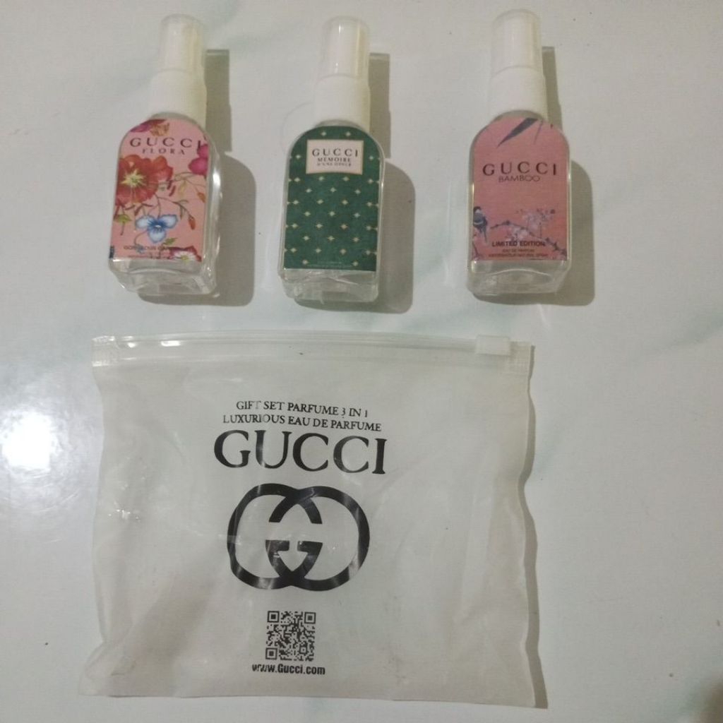 *PARFUM TRAVEL POUCH BRANDED CMT ISI 3