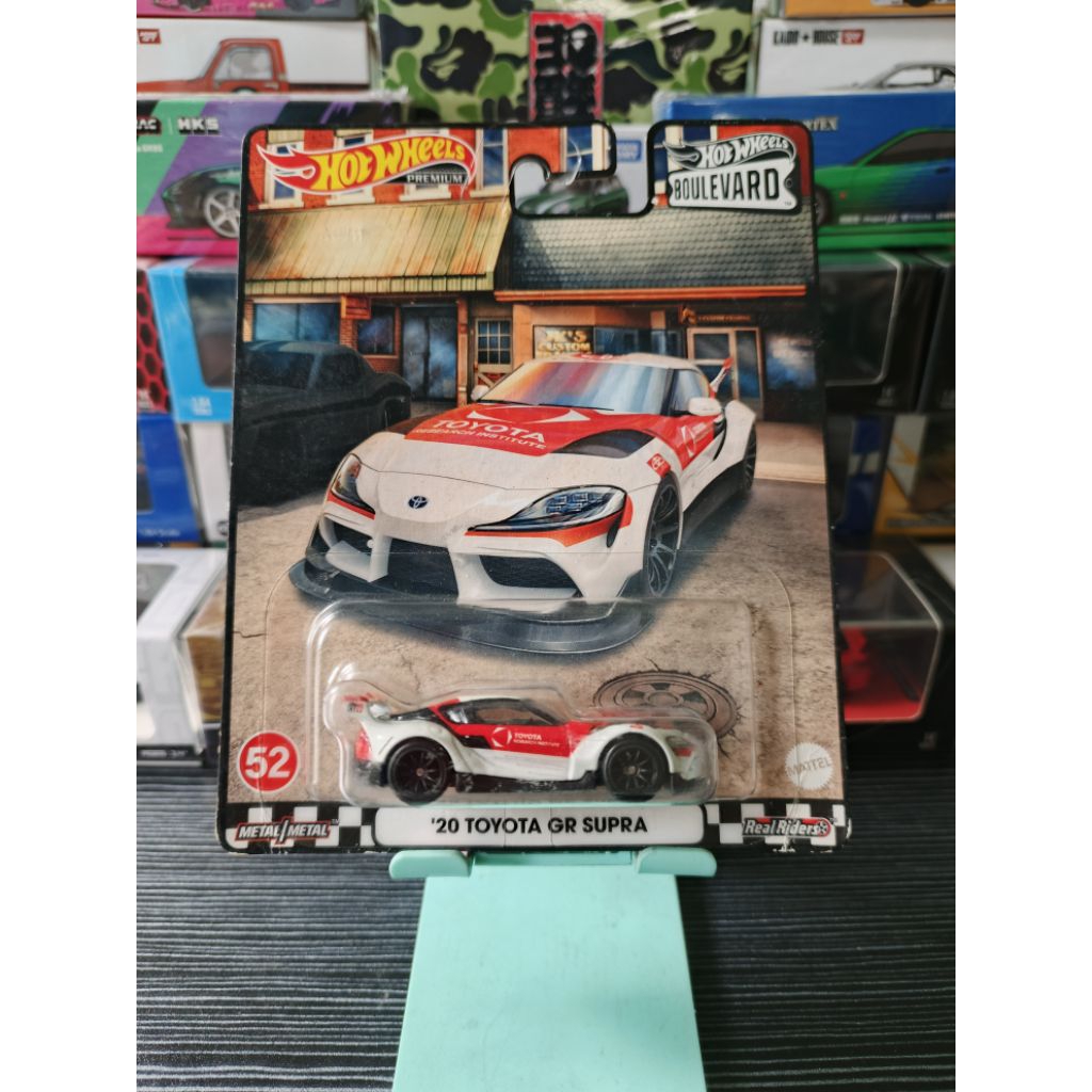 HOT WHEELS PREMIUM BOULEVARD '20 TOYOTA GR SUPRA