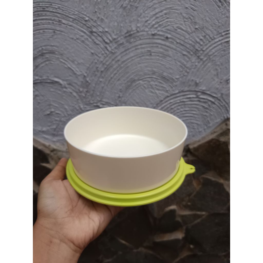 Large Deep Bowl 700ml - Tupperware