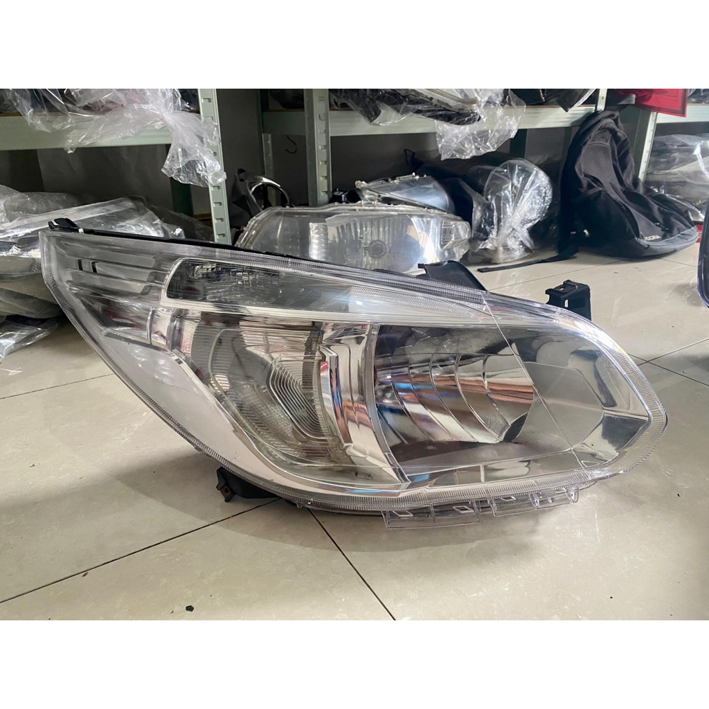 Headlamp Chevrolet Spin Original