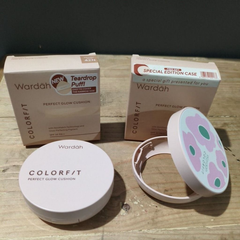 Wardah perfect glow cushion COLORF/T 15 g free gift special edition case