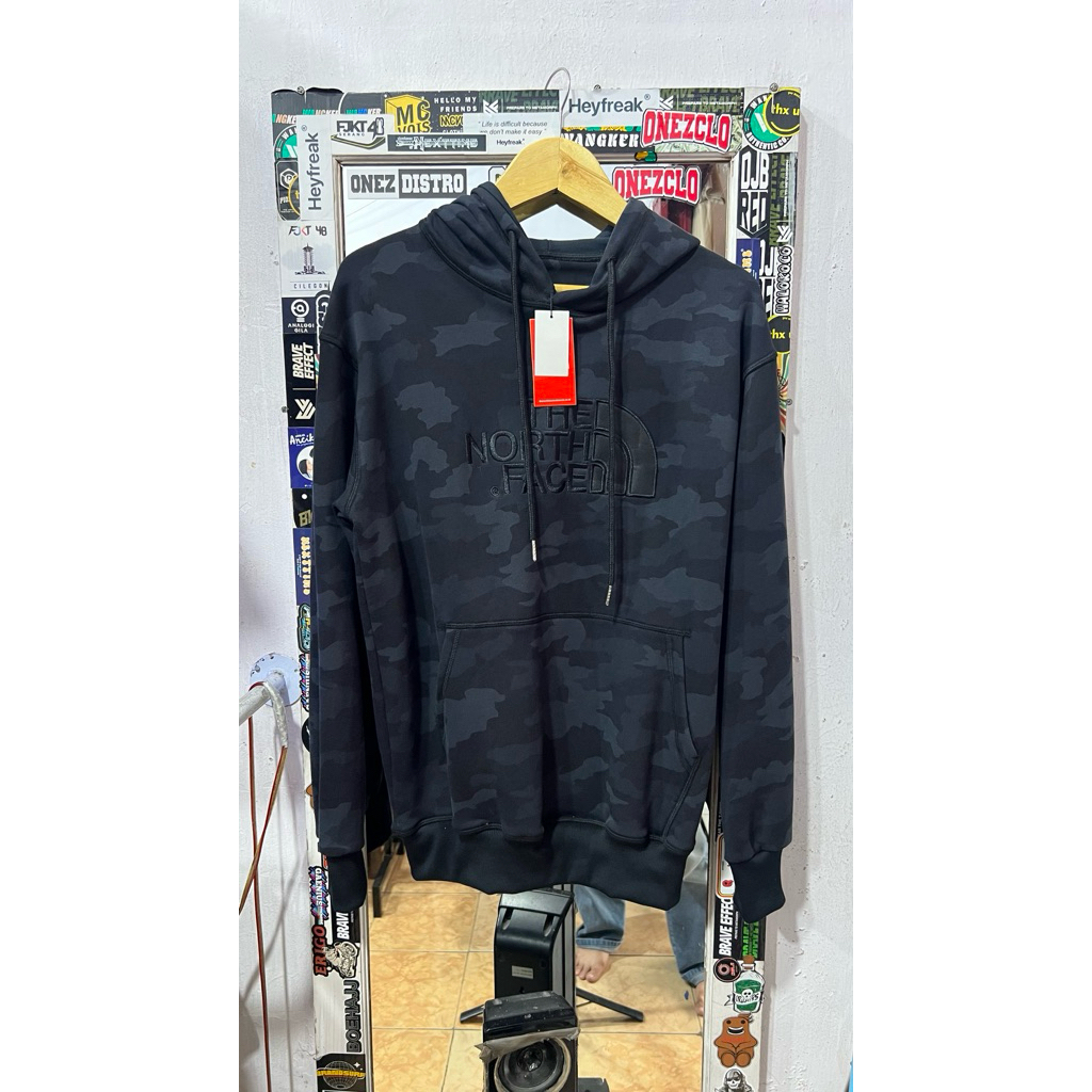 hoodie premium motif camo tnf