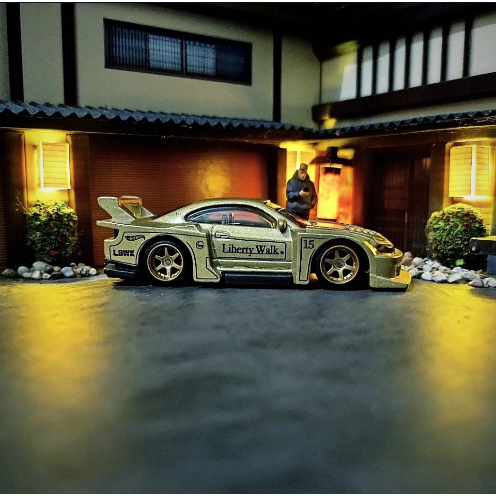 Hotwheels Nissan Silvia S15 LWBK Gold - Loose