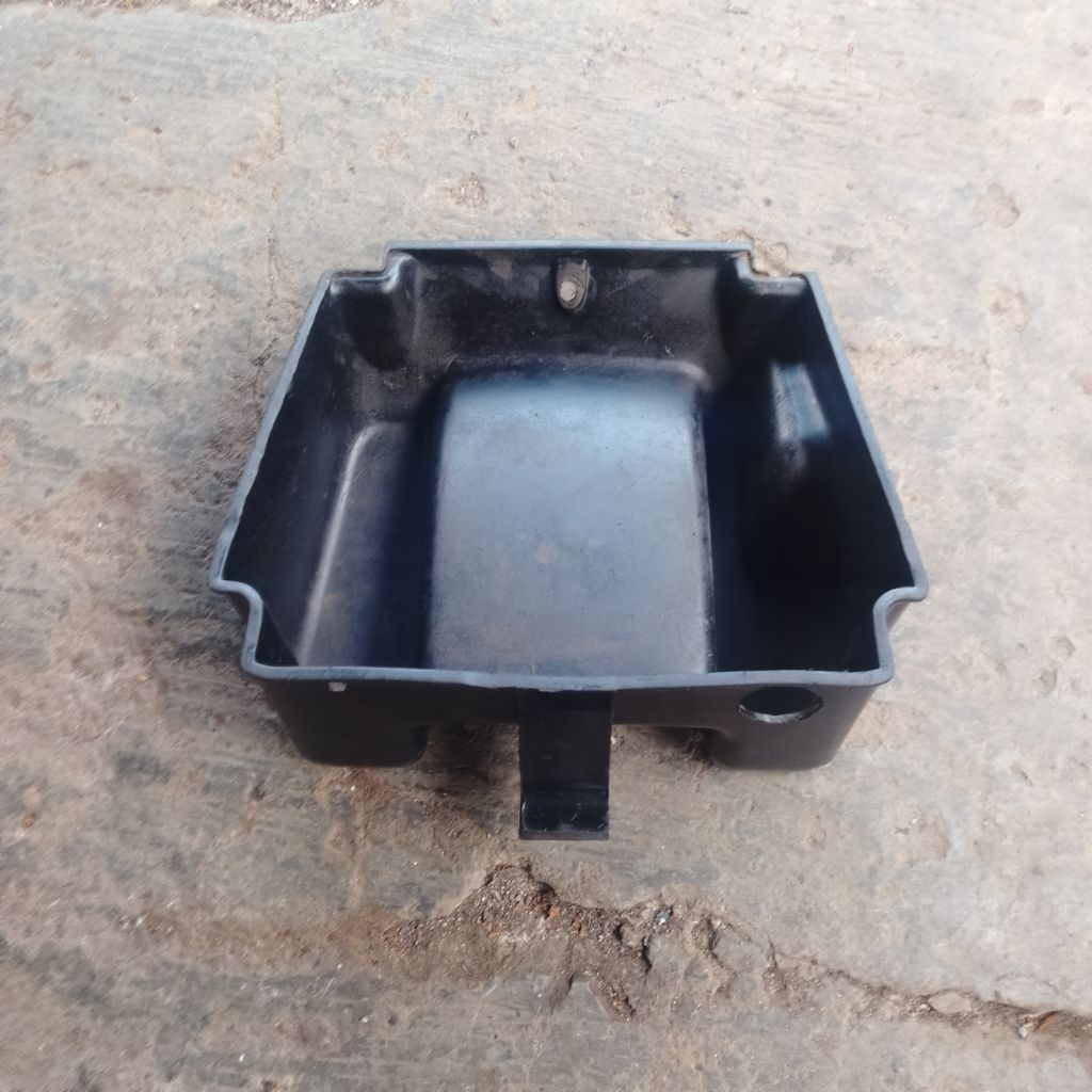Tolbox / bagasi untuk motor Kymco original bekas copotan second