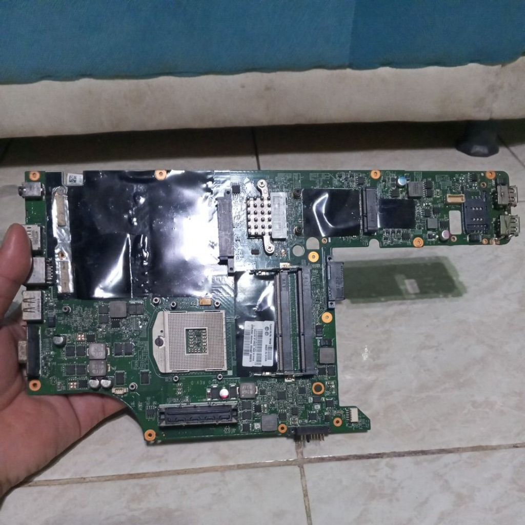 MOBO LAPTOP LENOVO THINKPAD L412 HIDUP BAHAN