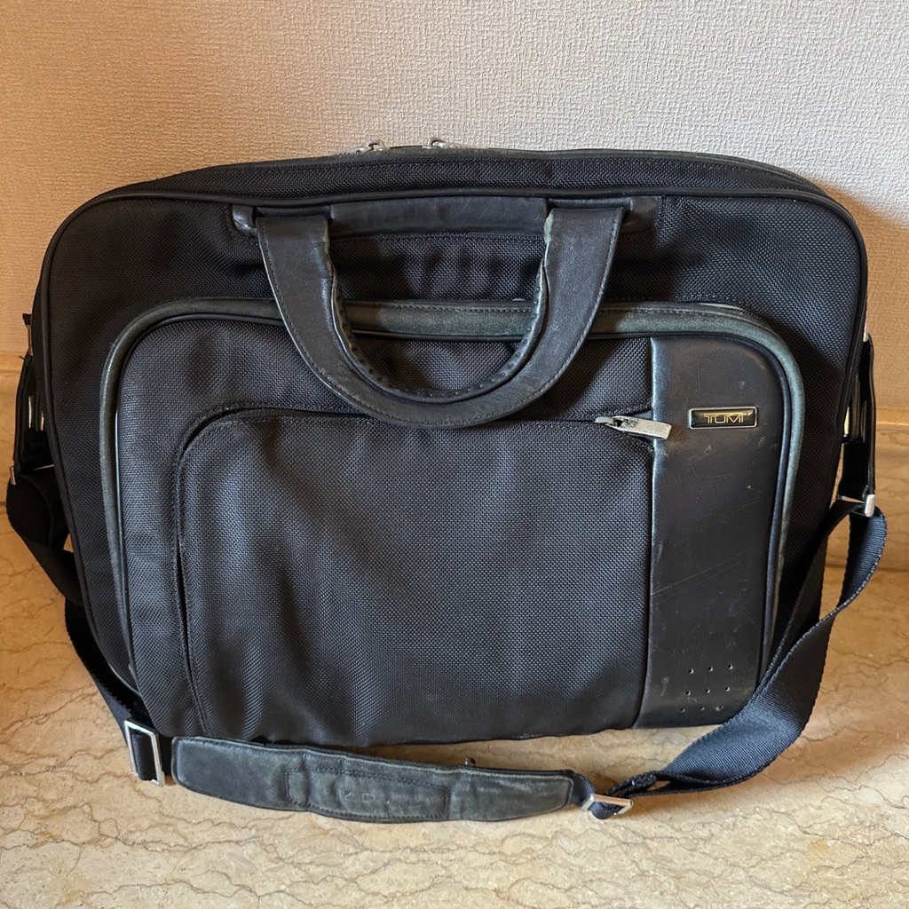 Preloved Tumi LXT Innovation Business Briefcase Laptop Messenger Bag