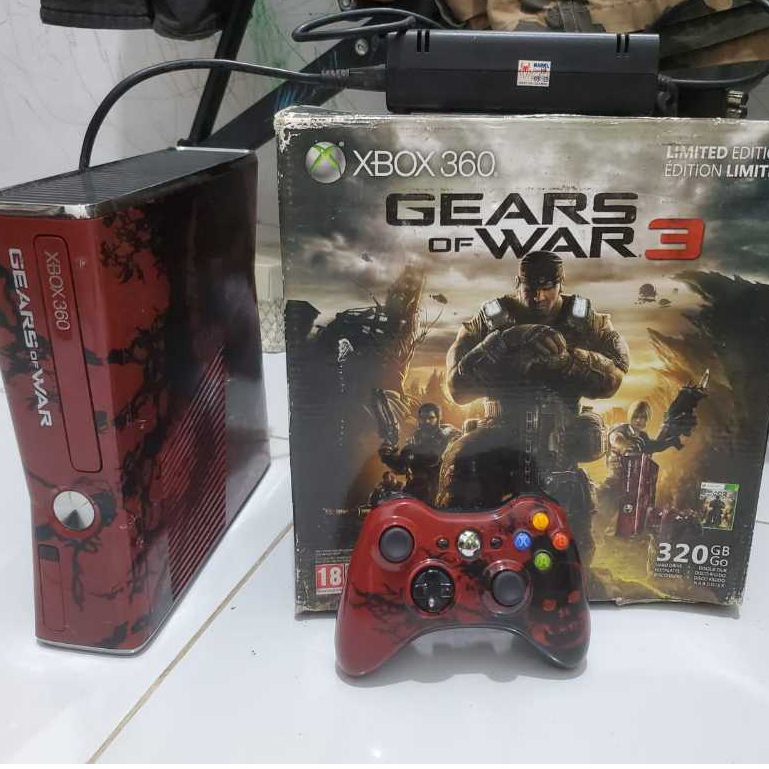 Xbox 360 Gears Of War Limited Edition 320gb