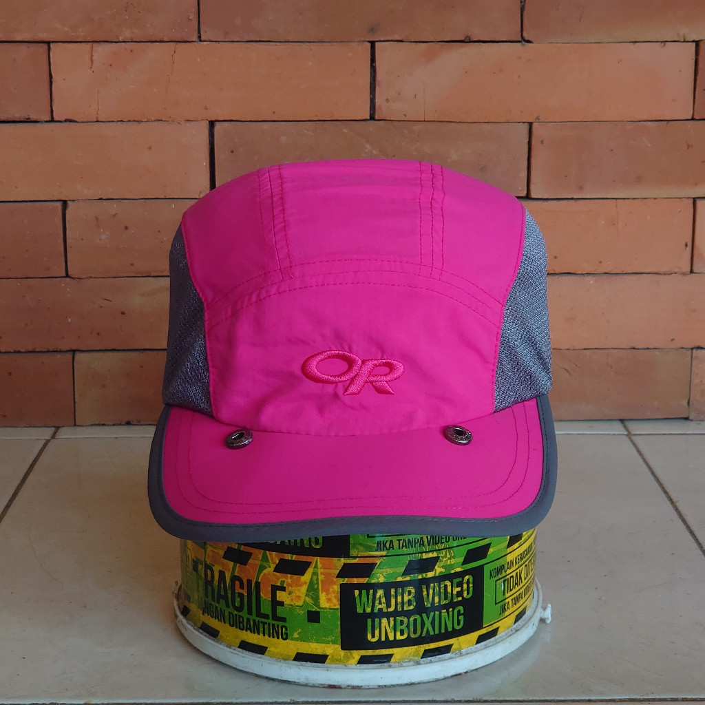 TOPI OUTDOOR RESEARCH OR ORIGINAL