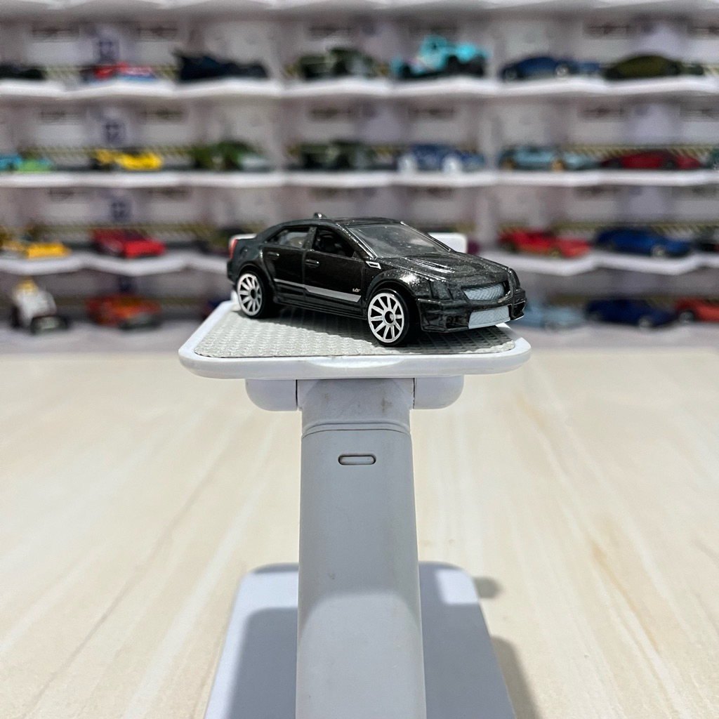 Hotwheels Cadillac CTS V loose 99%